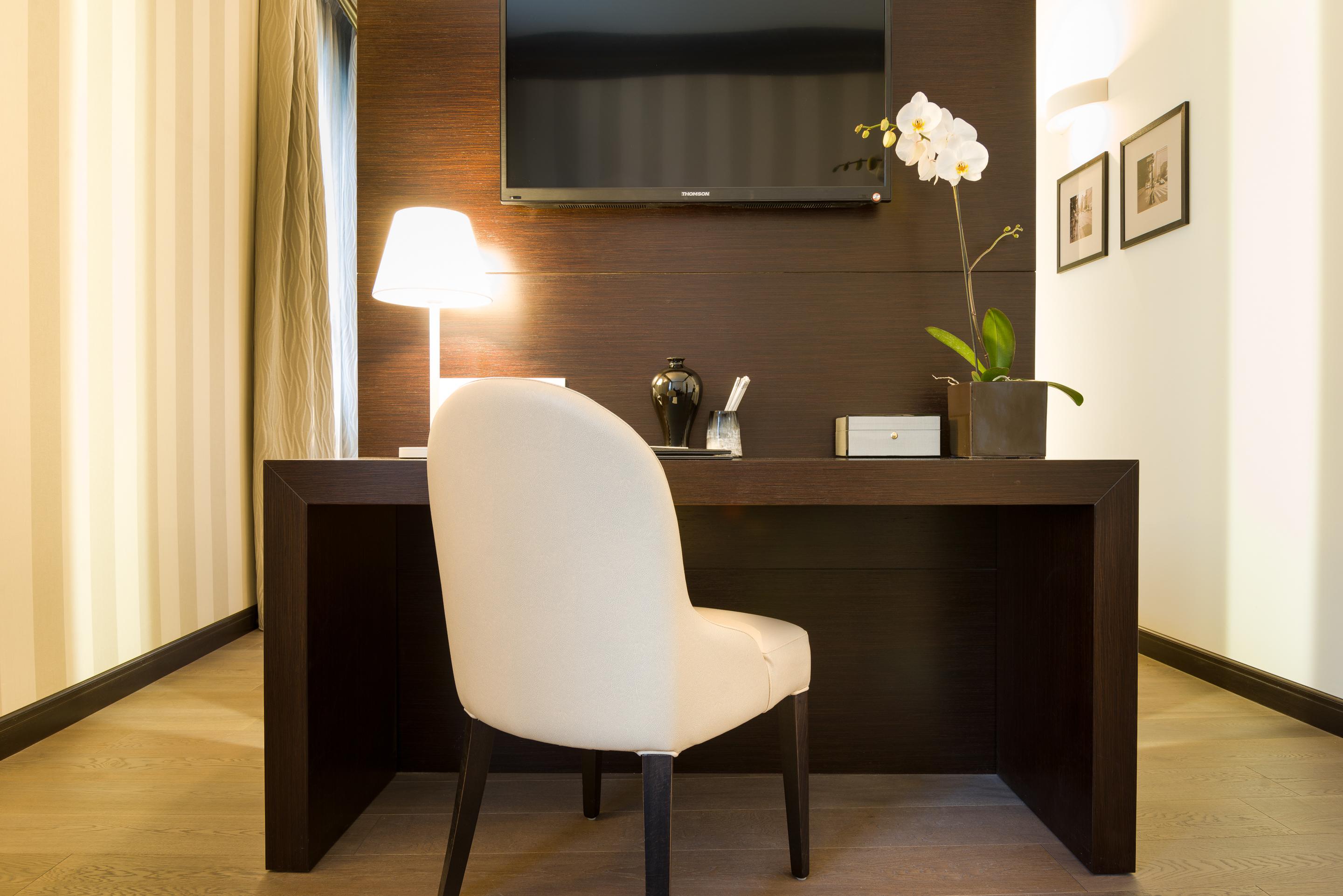 Palazzo Bezzi Hotel Ravenna Bagian luar foto