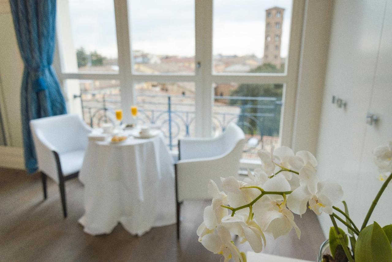 Palazzo Bezzi Hotel Ravenna Bagian luar foto
