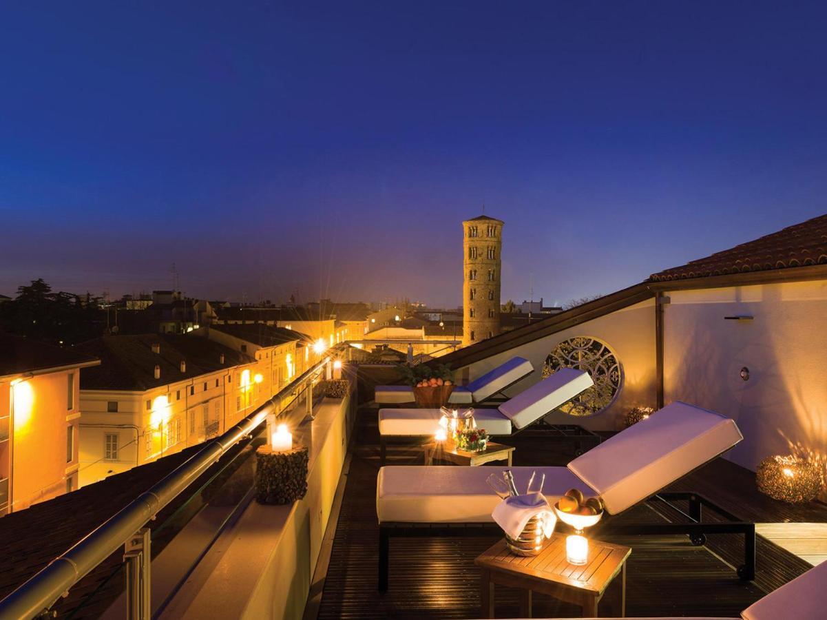 Palazzo Bezzi Hotel Ravenna Bagian luar foto